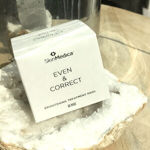 NEW IN BOX SkinMedica 60 “Even & Correct” Brightening Treatment Pads.Price Firm.